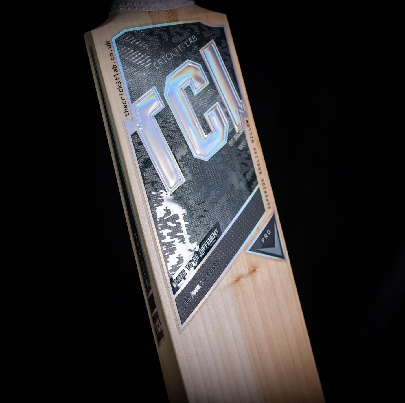 The Crick3t Lab — Holographic TCL Lettering — Close-Up
